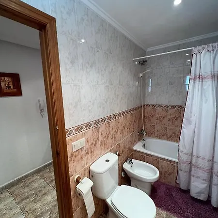 Luxury 2 Bedrooms With A Garage Торевьиа