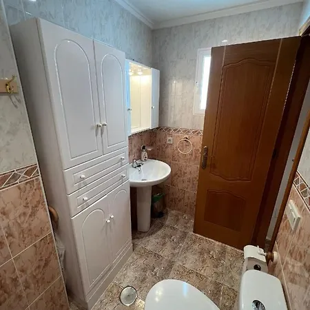 Luxury 2 Bedrooms With A Garage *