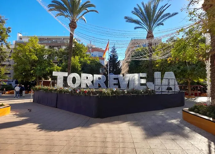 Apartment Luxury 2 Bedrooms With A Garage Torrevieja
